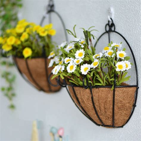 metal round hanging planter